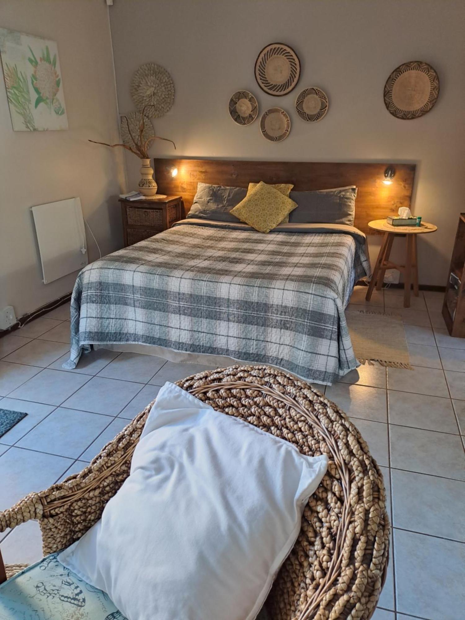 A1 Kynaston Self Catering Or Bed And Breakfast Jeffreys Bay Extérieur photo