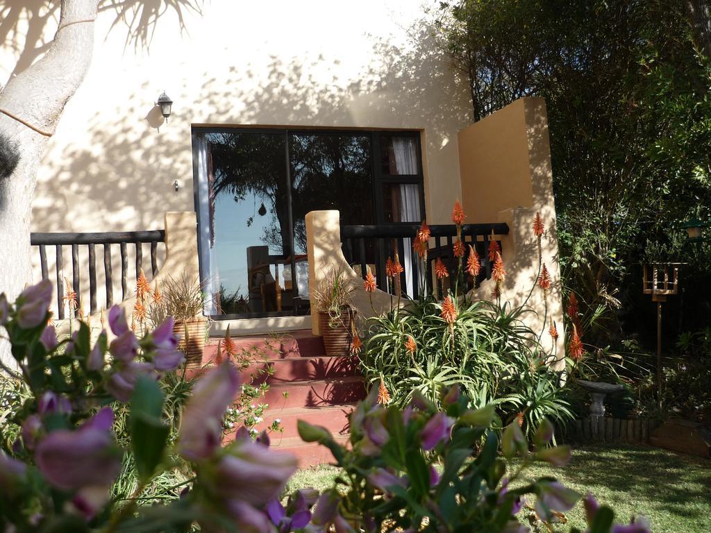 A1 Kynaston Self Catering Or Bed And Breakfast Jeffreys Bay Extérieur photo