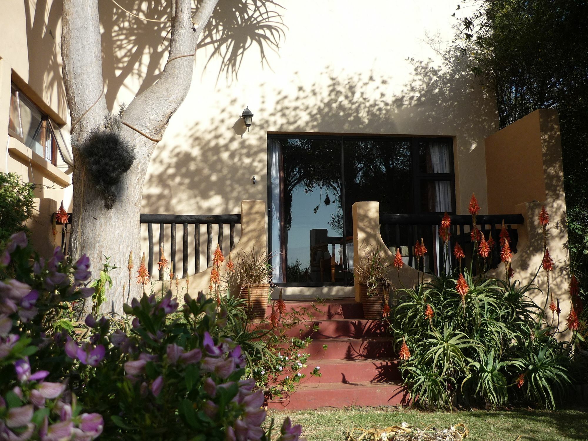 A1 Kynaston Self Catering Or Bed And Breakfast Jeffreys Bay Extérieur photo