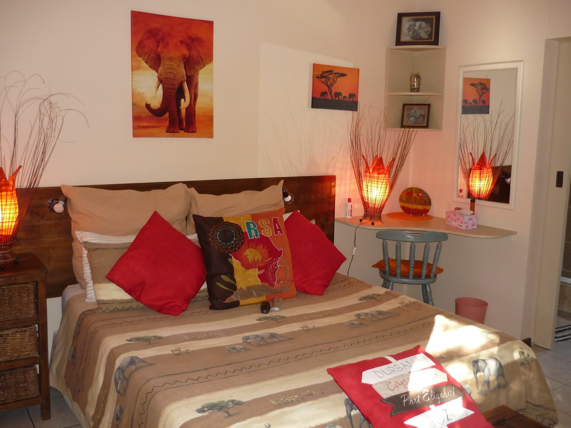 A1 Kynaston Self Catering Or Bed And Breakfast Jeffreys Bay Extérieur photo