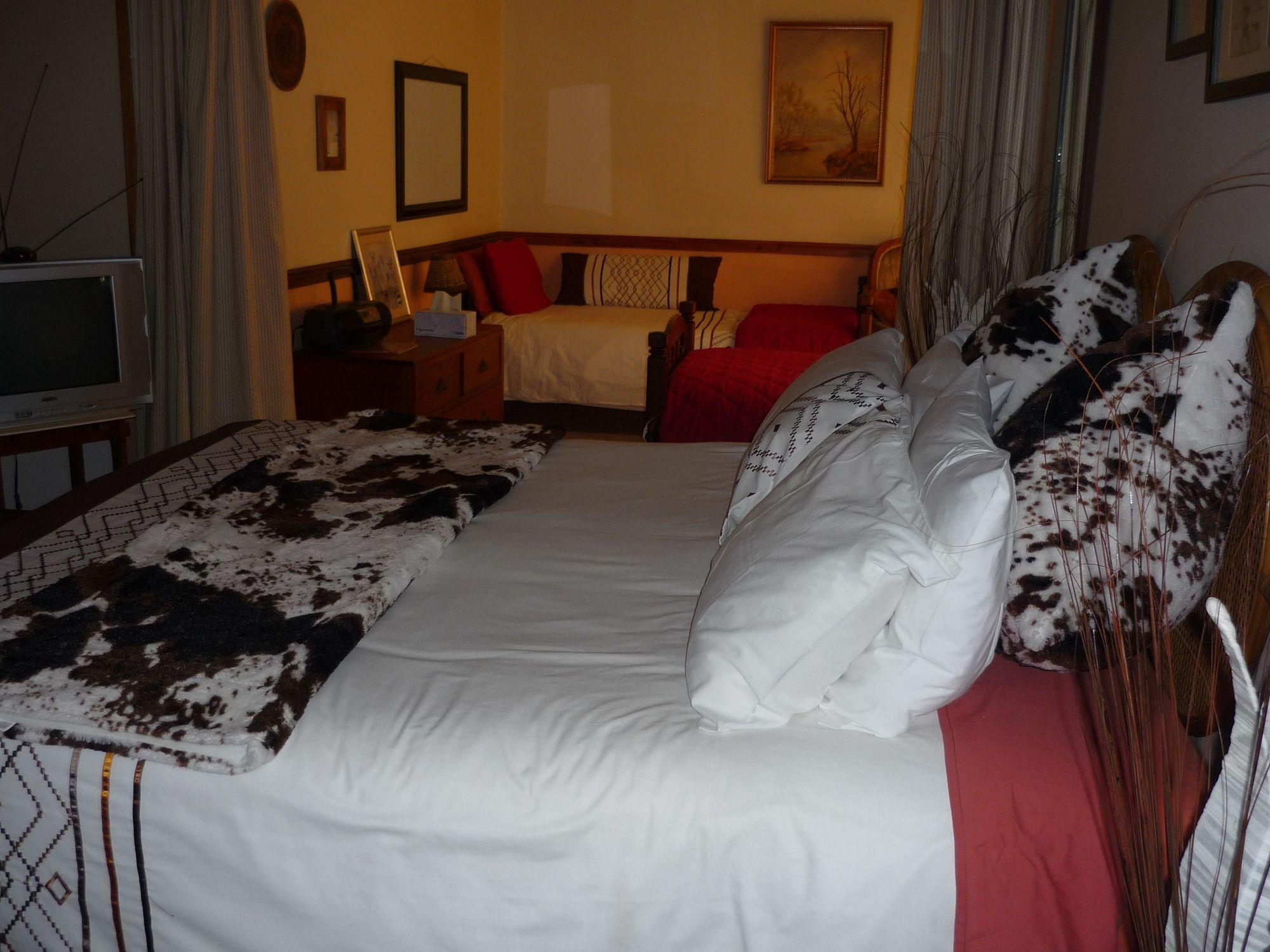 A1 Kynaston Self Catering Or Bed And Breakfast Jeffreys Bay Extérieur photo